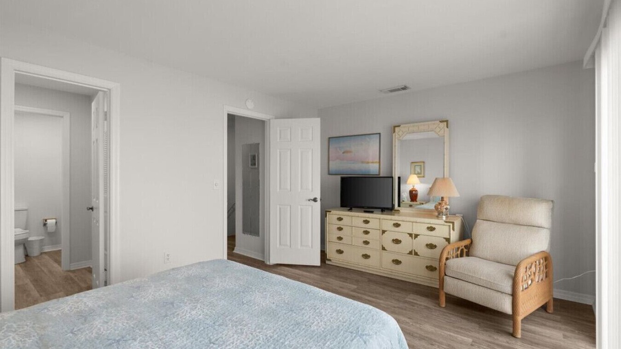 Photo of Bedroom in Southern Shores
