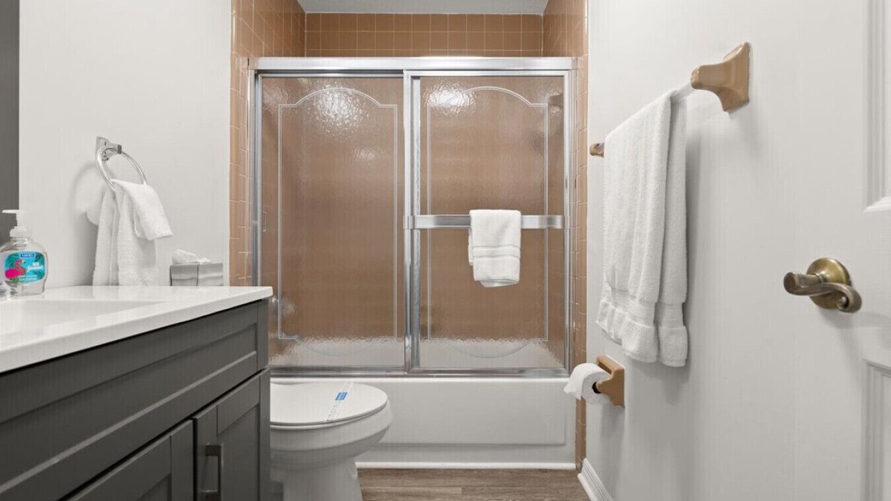 Photo of Bathroom in Southern Shores