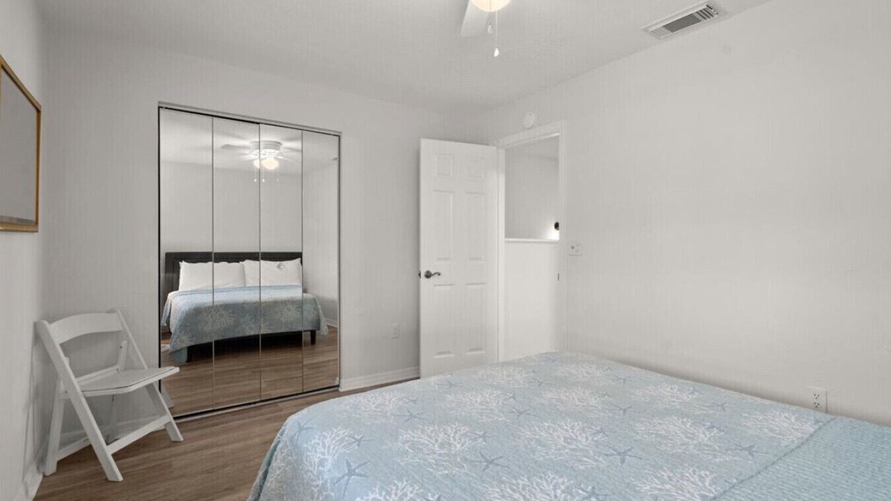 Photo of Bedroom in Southern Shores