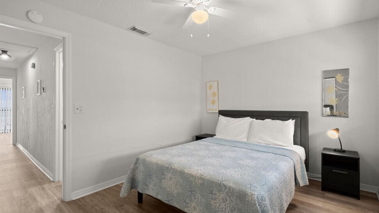 Photo of Bedroom in Southern Shores