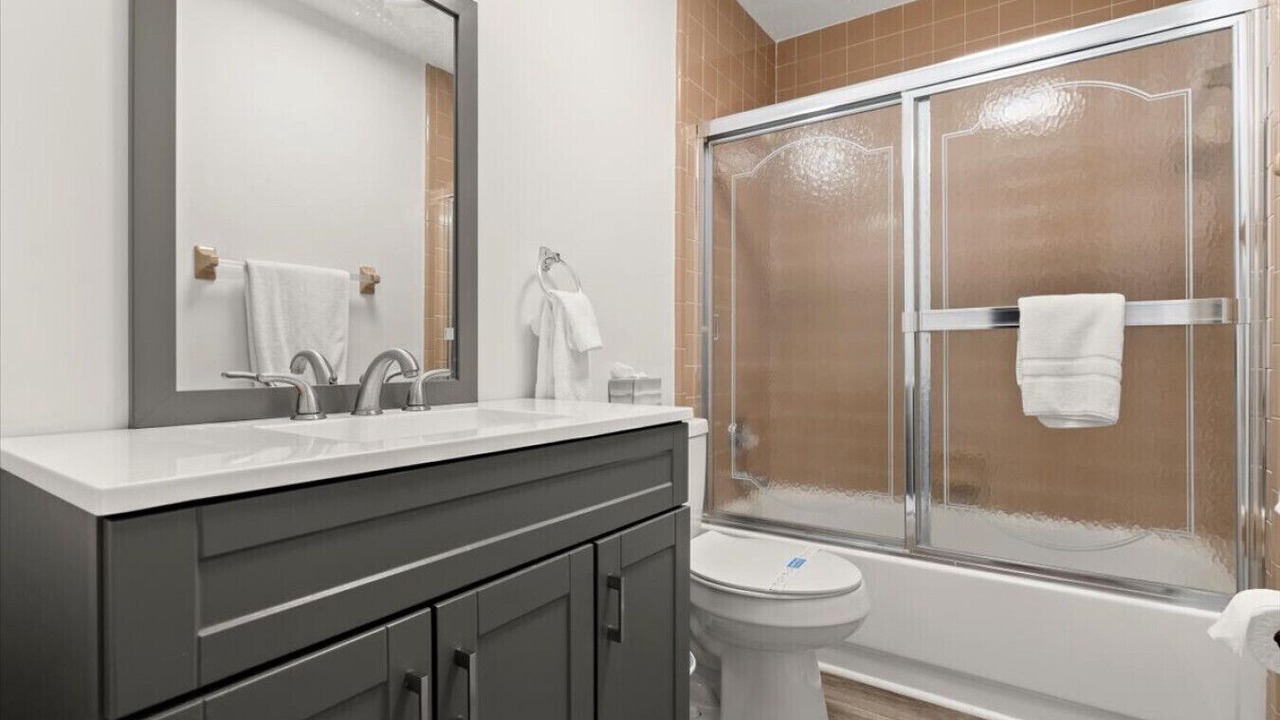 Photo of Bathroom in Southern Shores