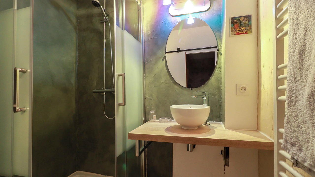 Photo of Bathroom in Canens