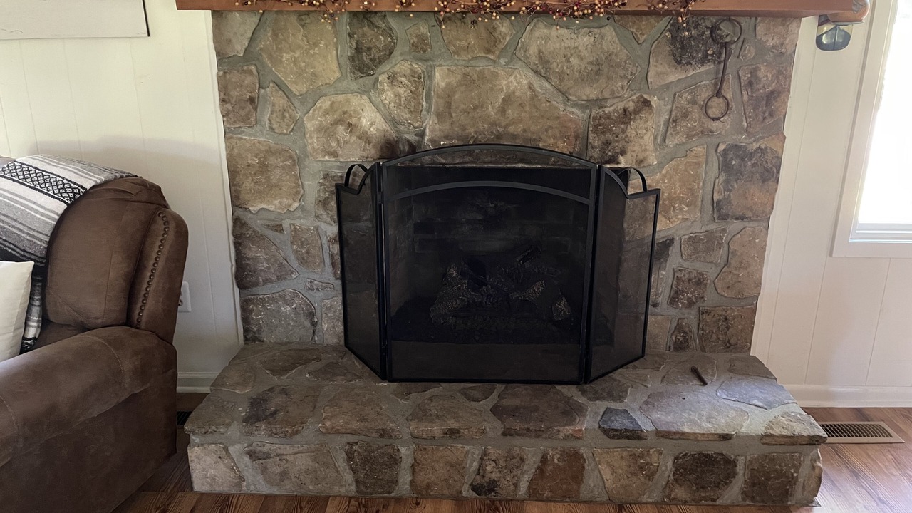 Photo of Livingroom in Hayesville