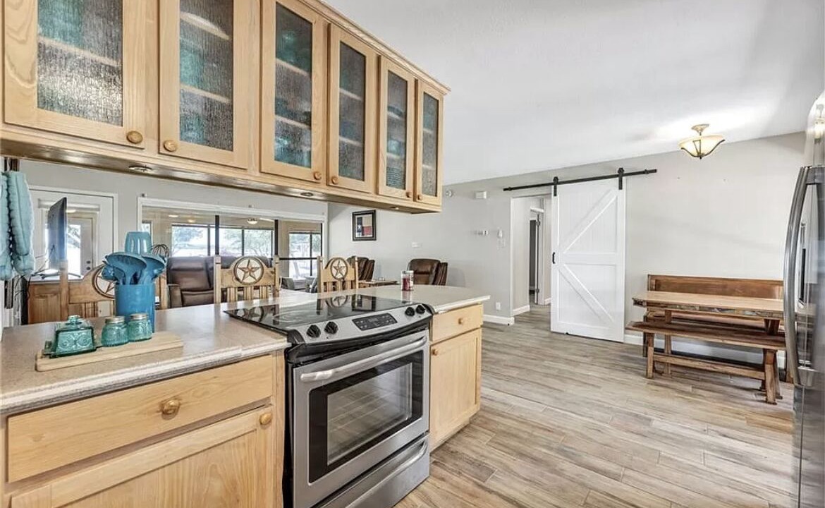 Photo of Kitchen in Tow