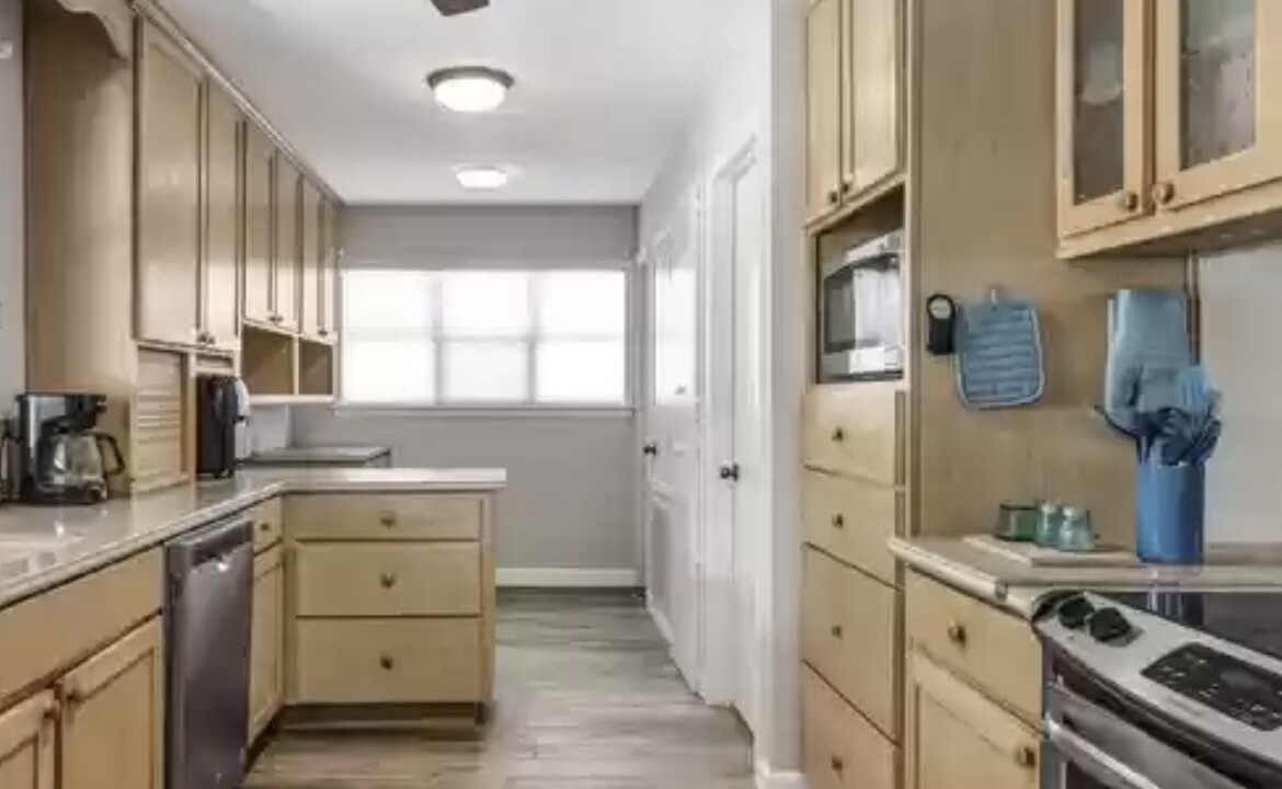 Photo of Kitchen in Tow
