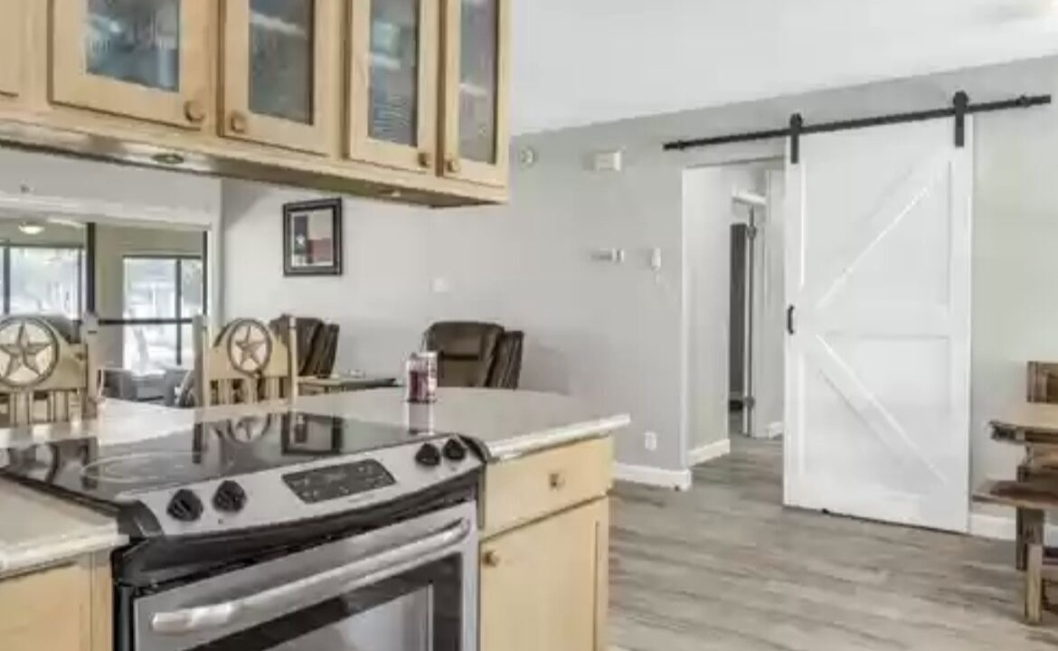 Photo of Kitchen in Tow