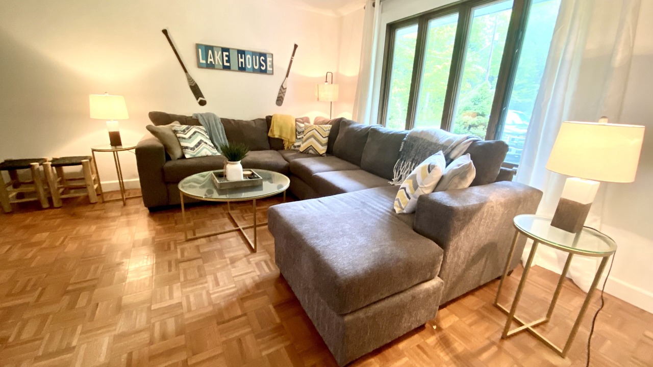Photo of Livingroom in Jocelyn