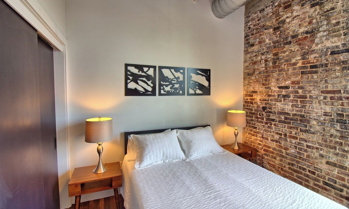 Photo of Bedroom in Midtown