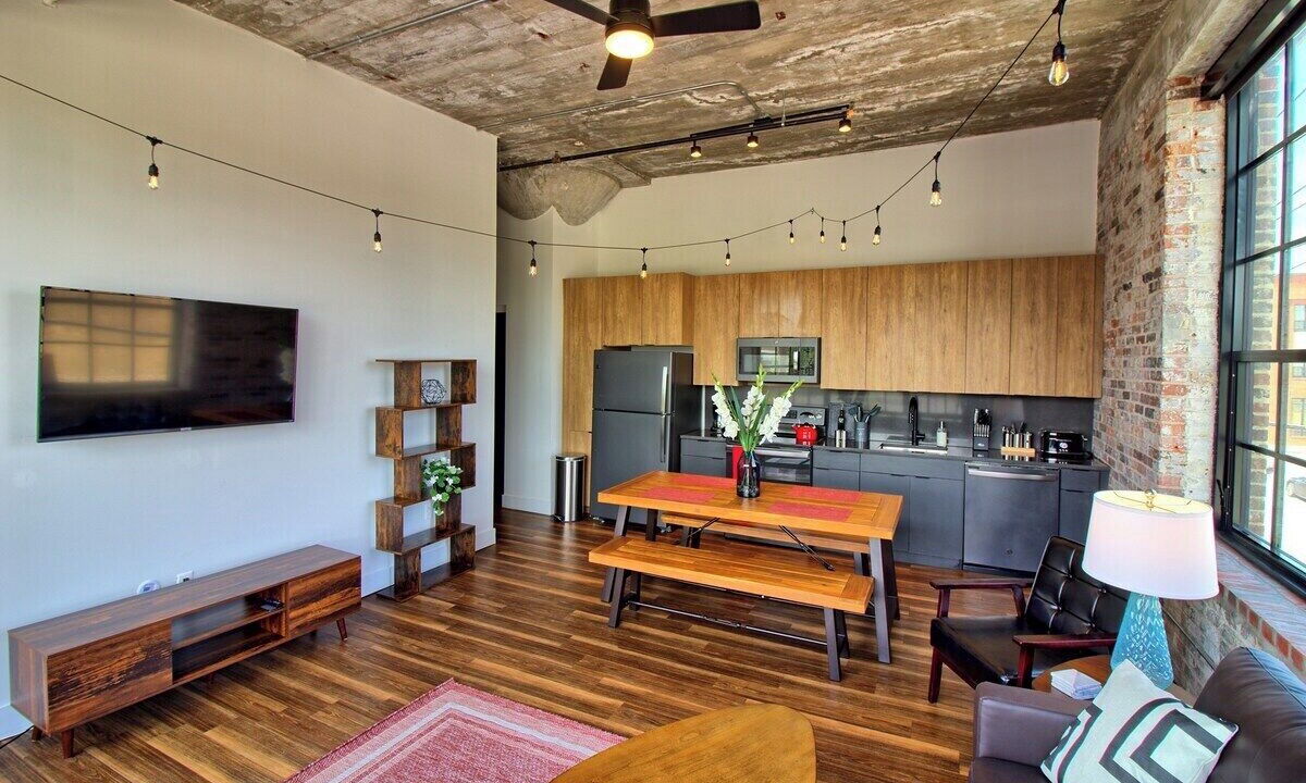 Photo of Livingroom in Midtown