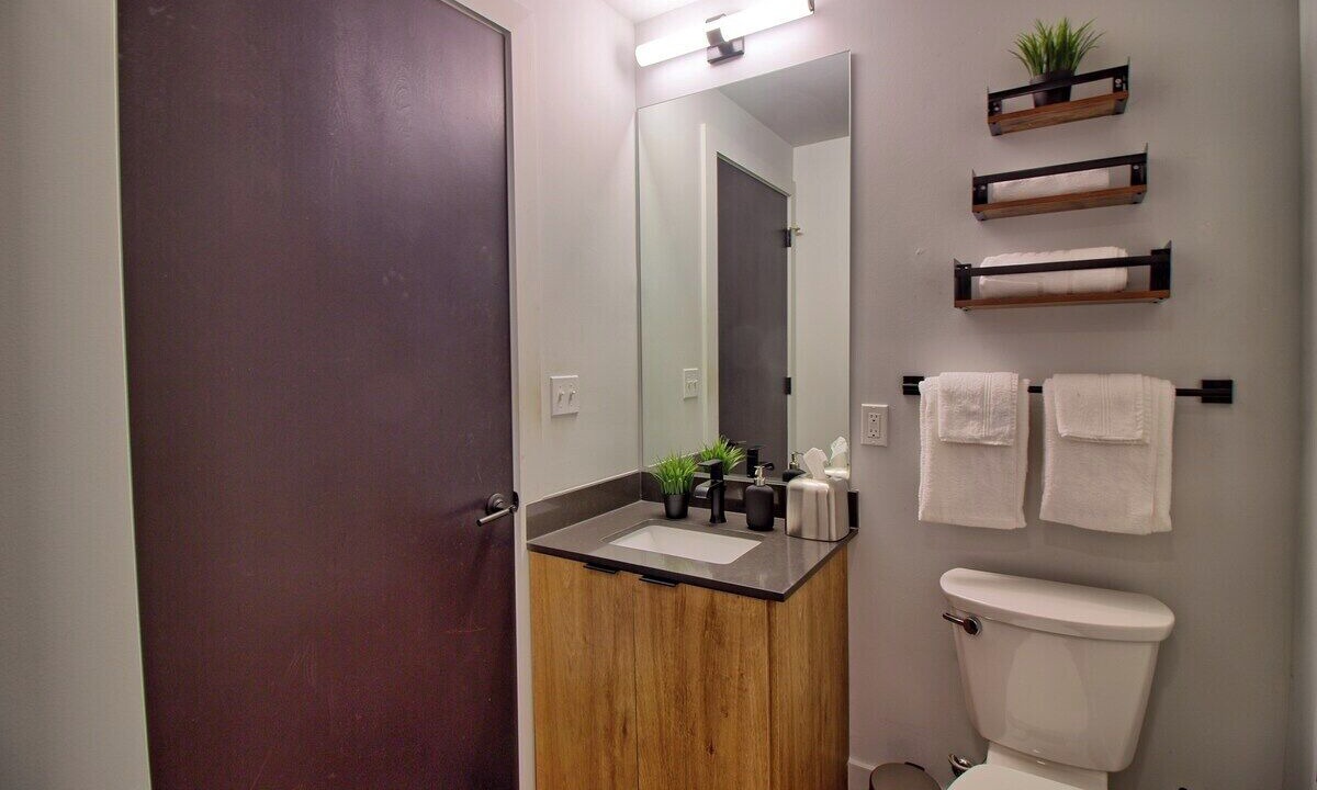 Photo of Bathroom in Midtown