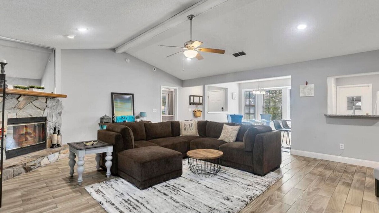 Photo of Livingroom in Southside