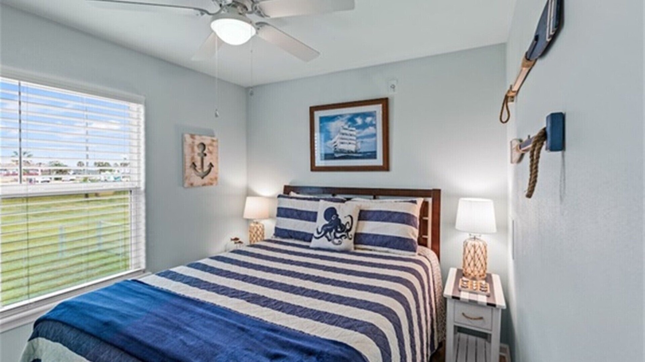 Photo of Bedroom in Jamaica Beach