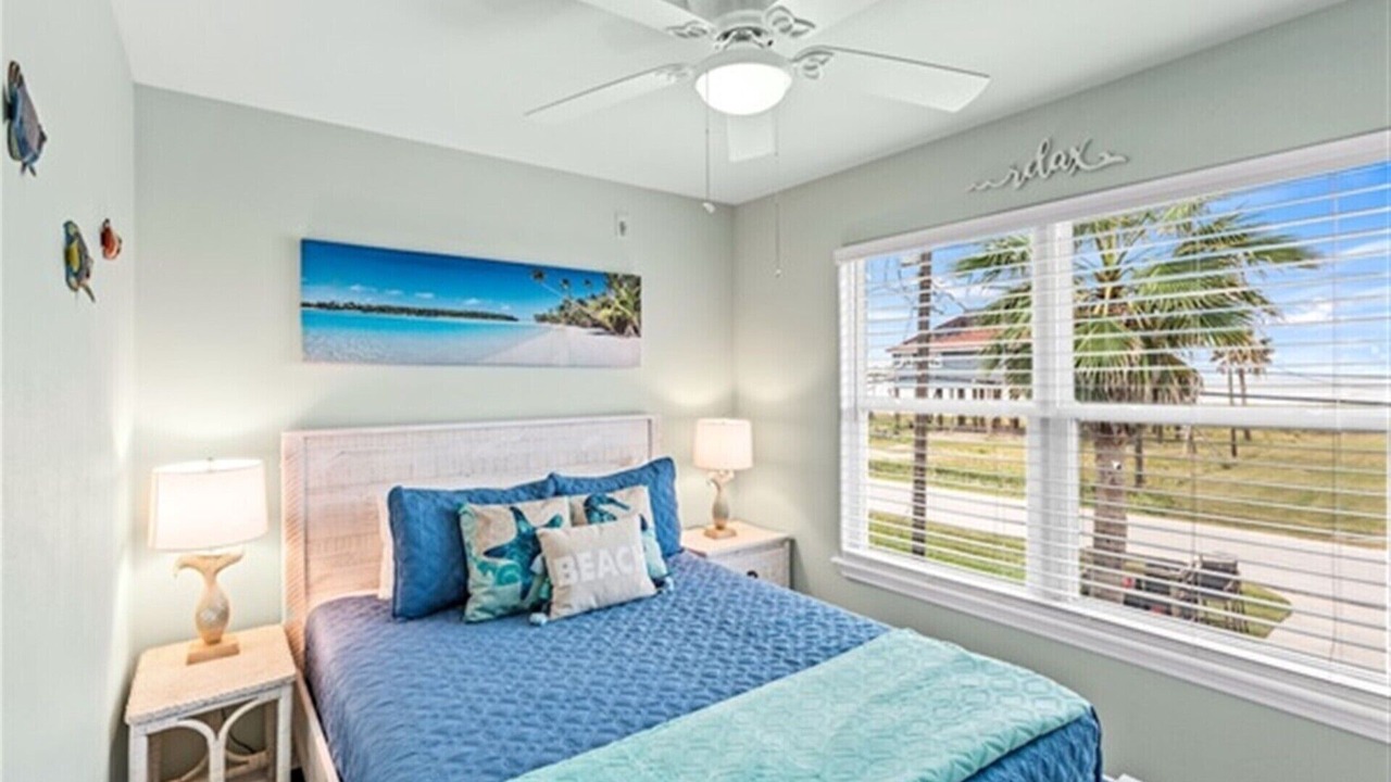 Photo of Bedroom in Jamaica Beach