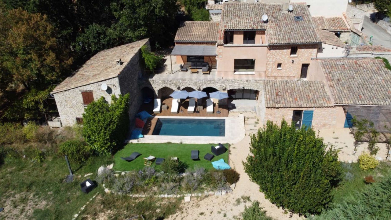 Photo of Outdoor in La Penne-sur-l'Ouveze