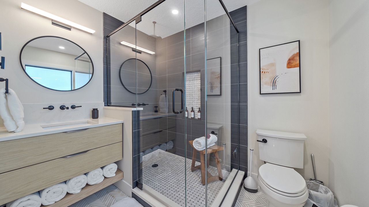 Photo of Bathroom in Arlington Park
