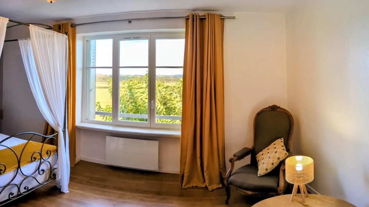 Photo of Bedroom in Saint-Jean-de-Touslas