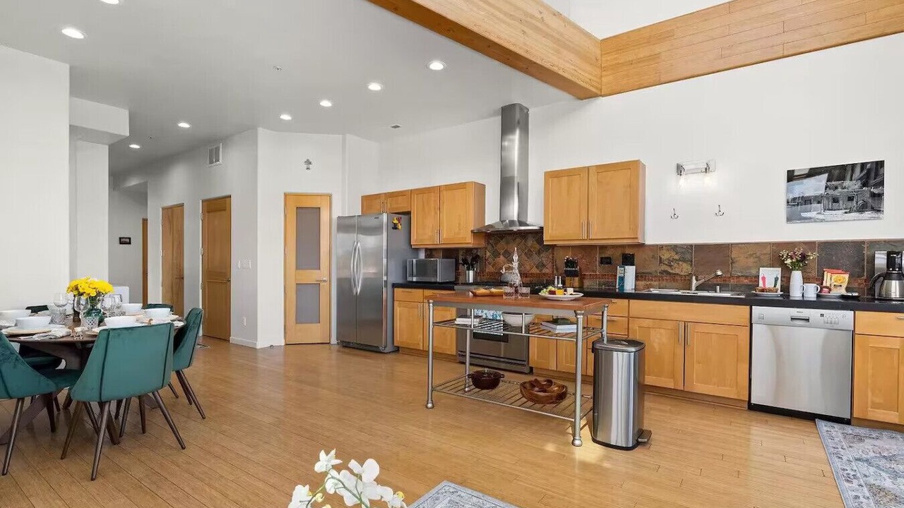 Photo of Kitchen in South Capitol