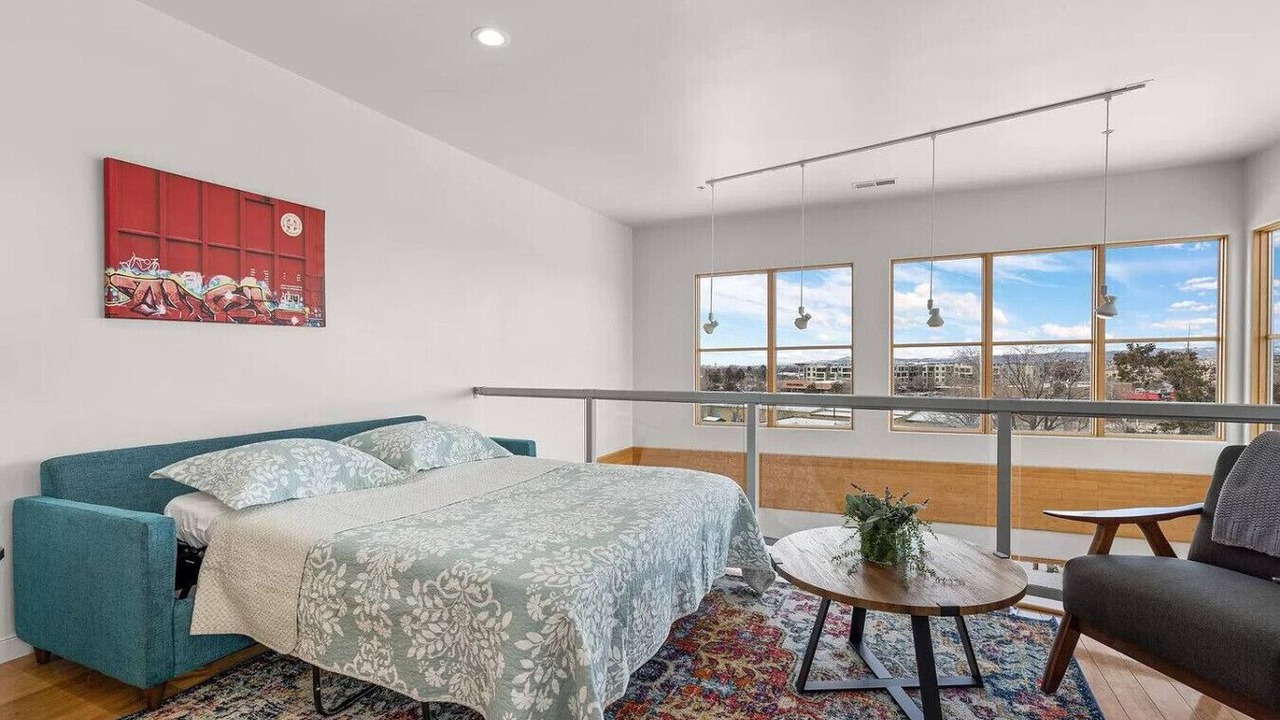 Photo of Bedroom in South Capitol