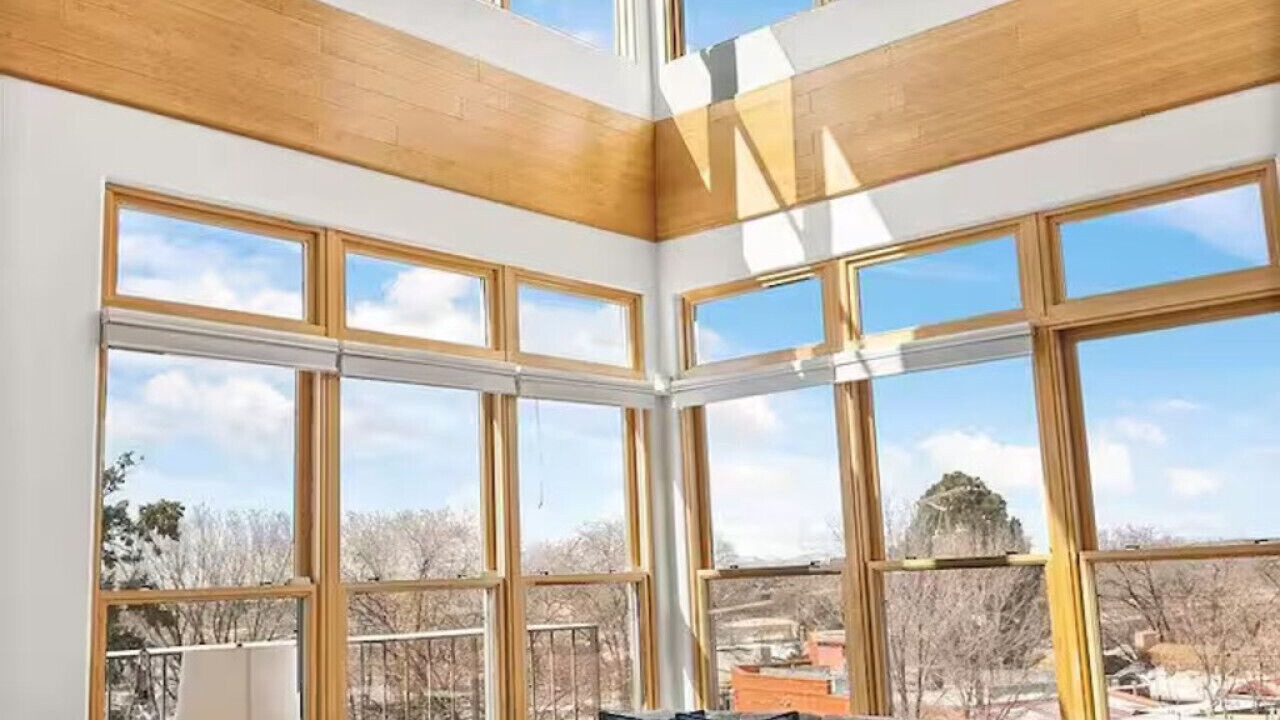 Photo of Livingroom in South Capitol