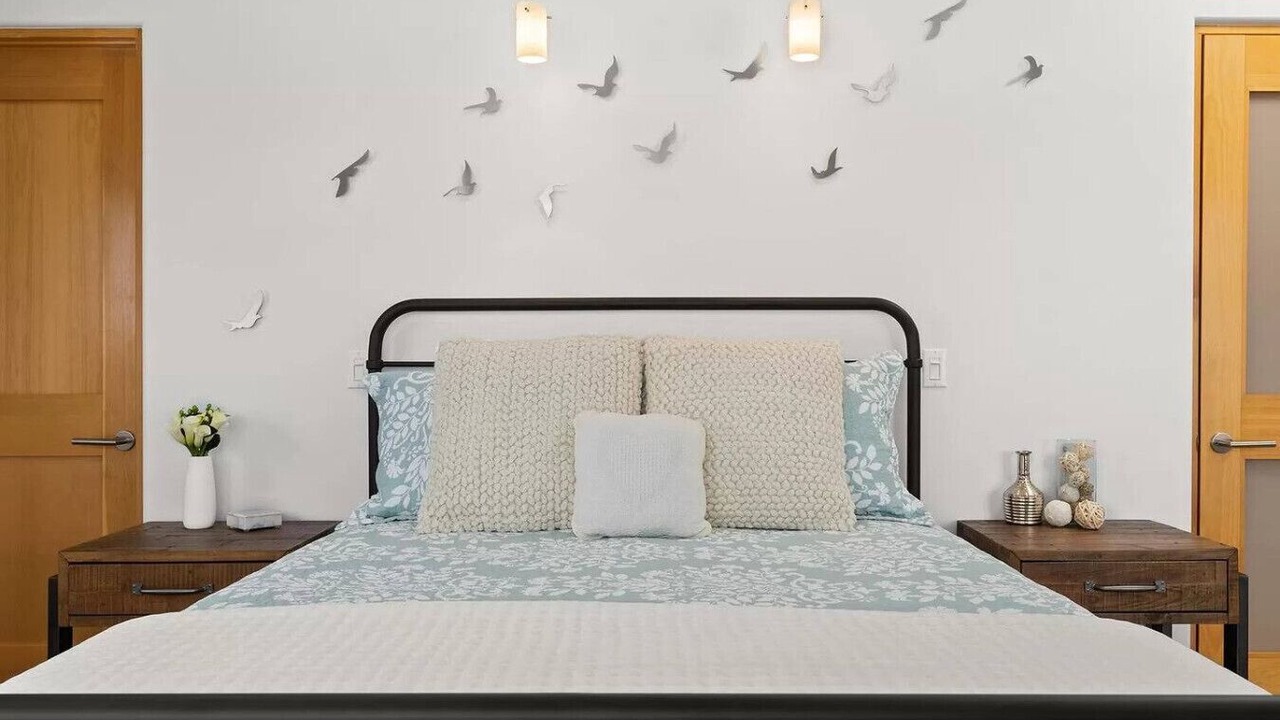 Photo of Bedroom in South Capitol