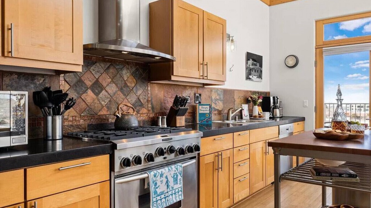 Photo of Kitchen in South Capitol