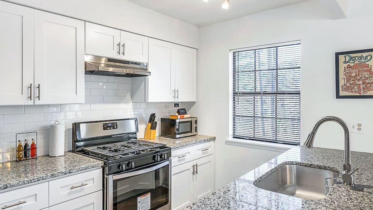 Photo of Kitchen in Leslie Estates