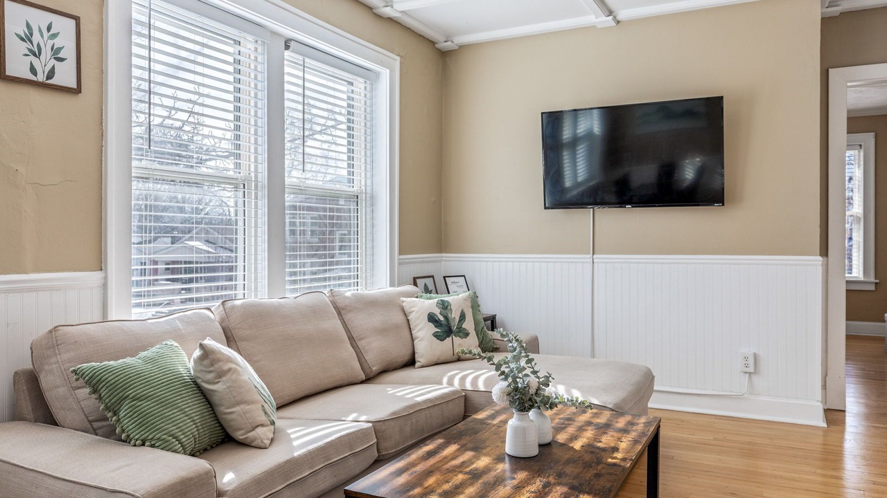 Photo of Livingroom in St. Louis