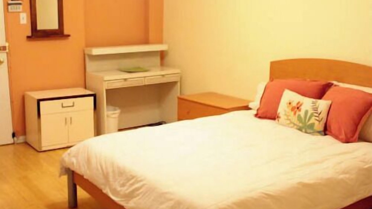 Photo of Bedroom in Sheffield and DePaul
