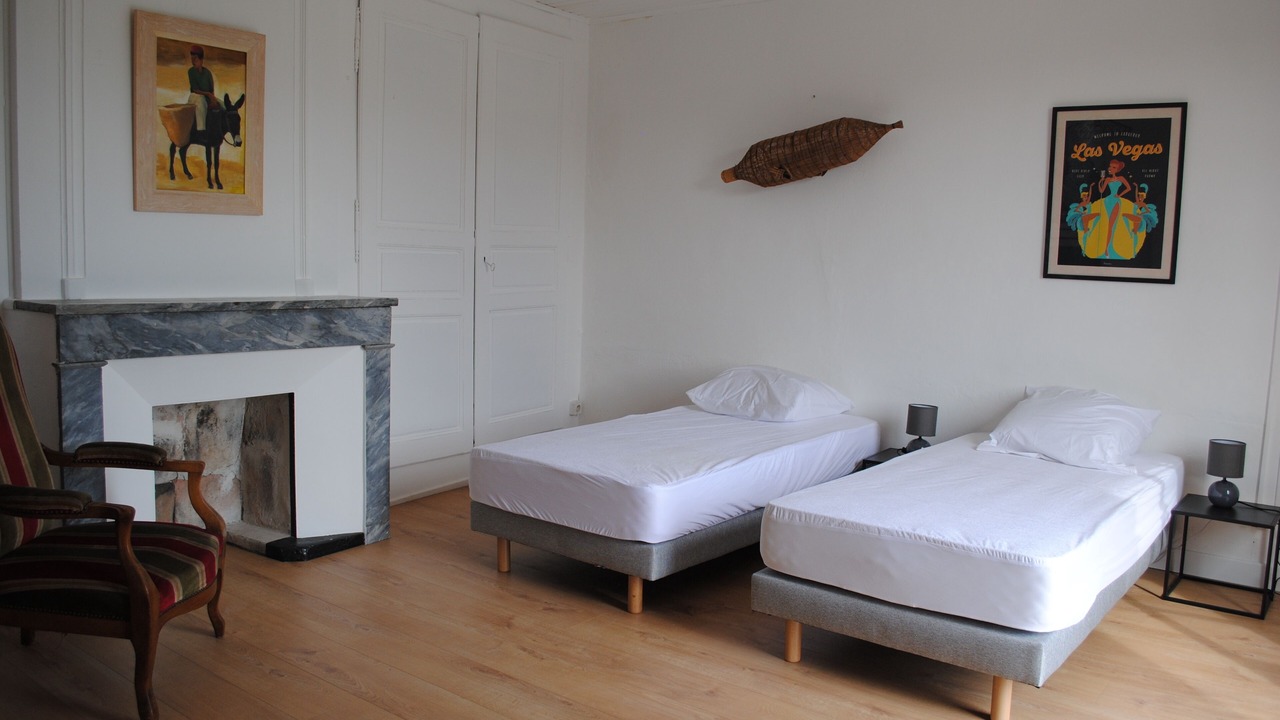 Photo of Others in Baix