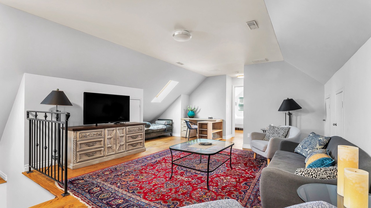 Photo of Livingroom in Burlington