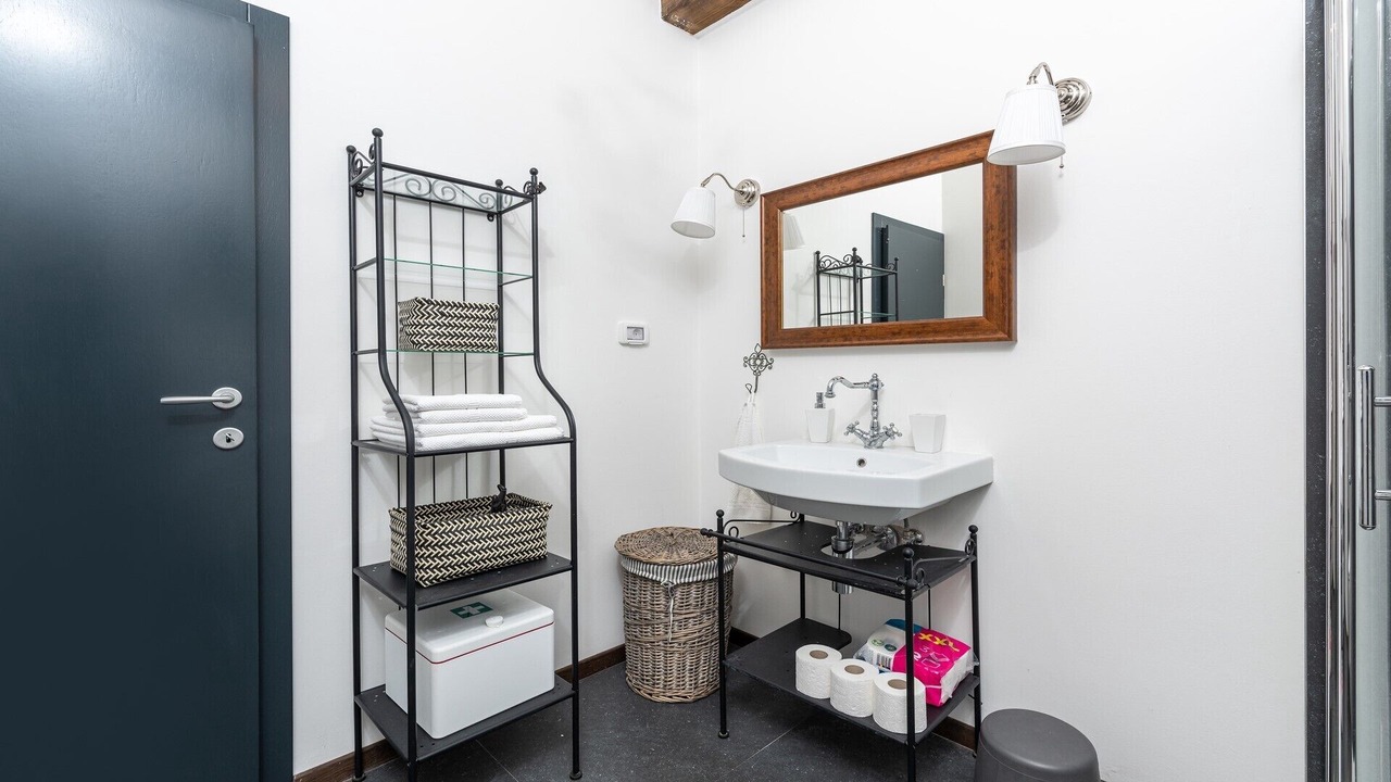 Photo of Bathroom in Baderna