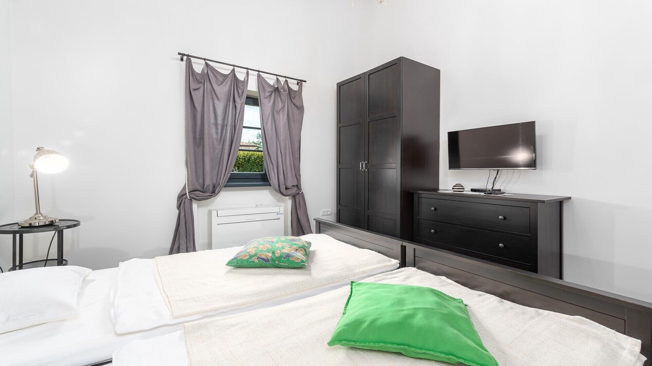 Photo of Bedroom in Baderna