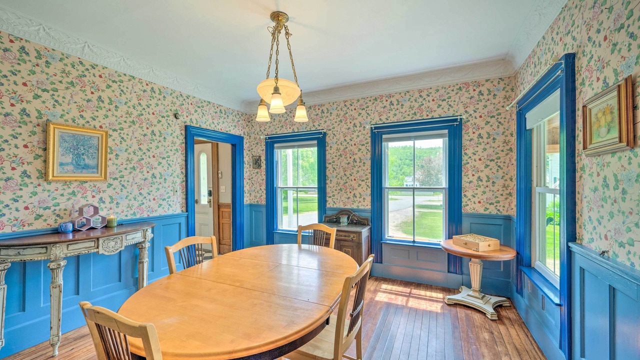 Photo of Livingroom in Guildhall