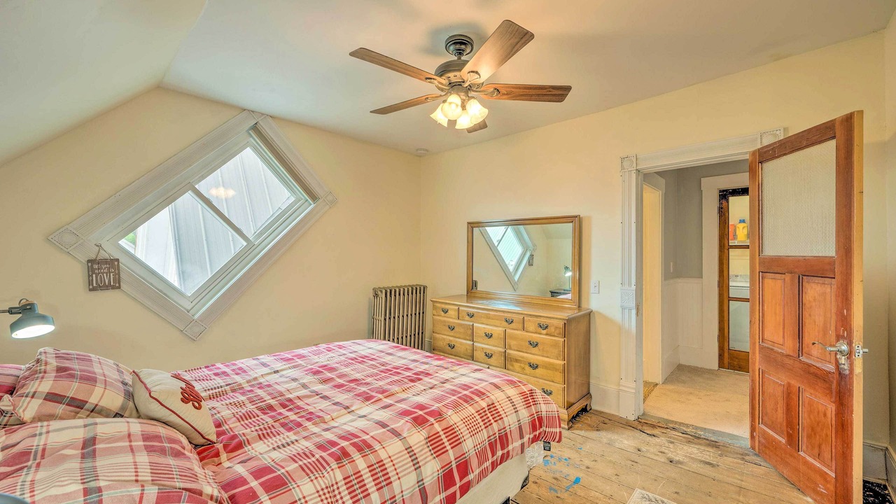 Photo of Bedroom in Guildhall