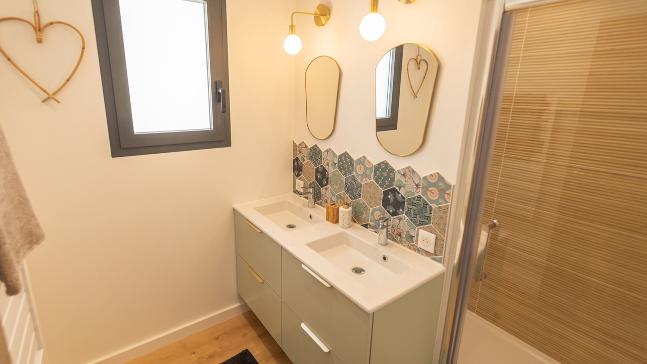 Photo of Bathroom in Saint-Jean-de-Vedas