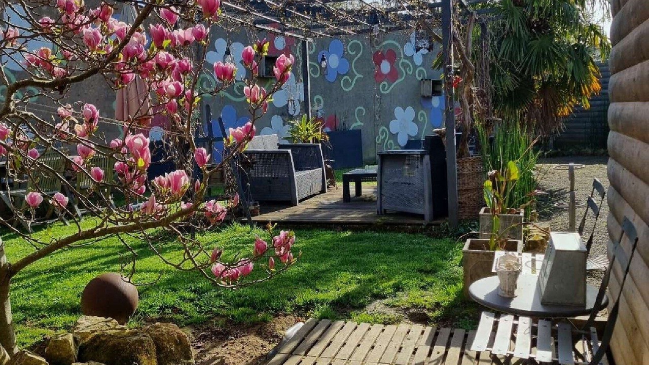 Photo of Patio Balcony in La Demi-Lune