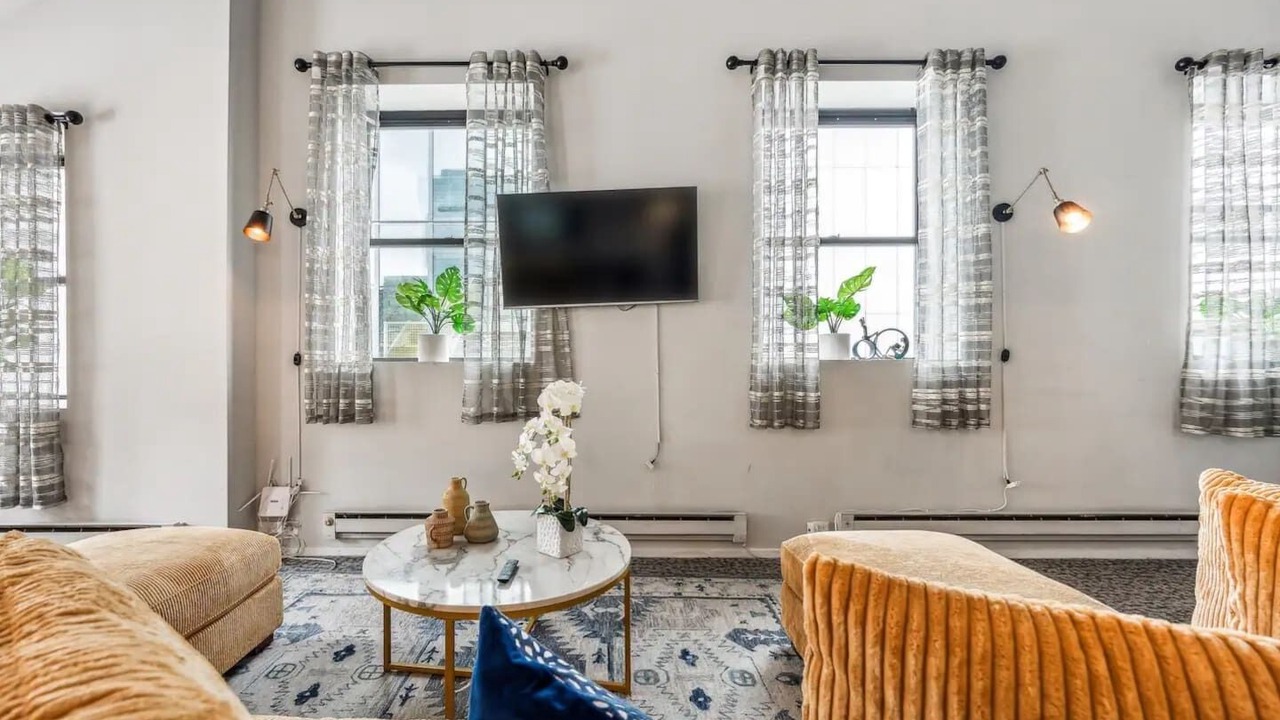 Photo of Livingroom in The Loop