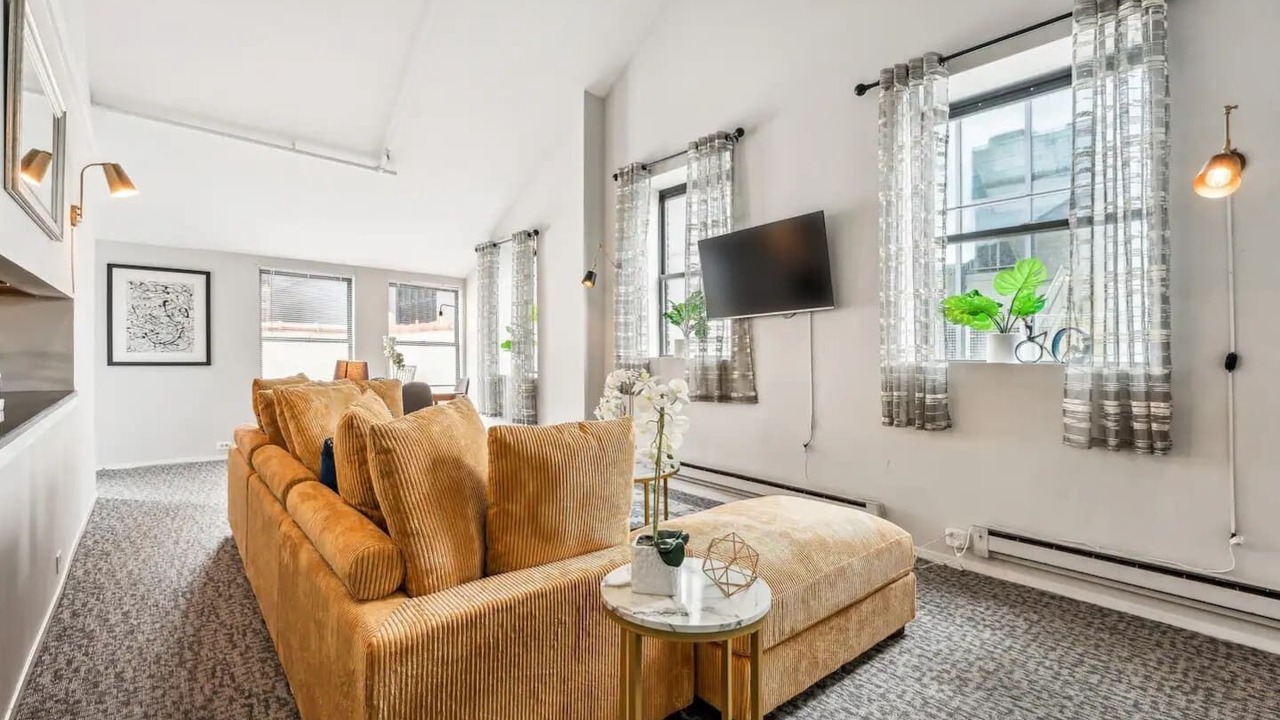 Photo of Livingroom in The Loop