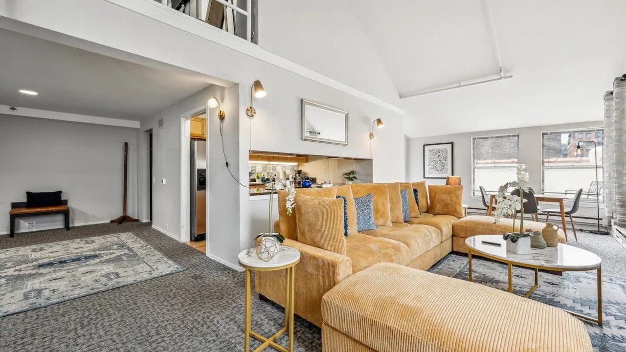 Photo of Livingroom in The Loop