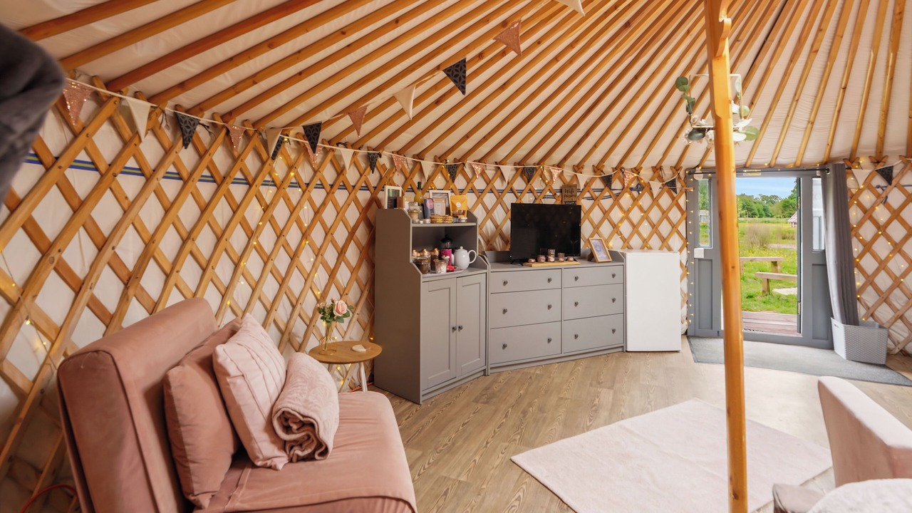 Photo of Livingroom in Attleborough