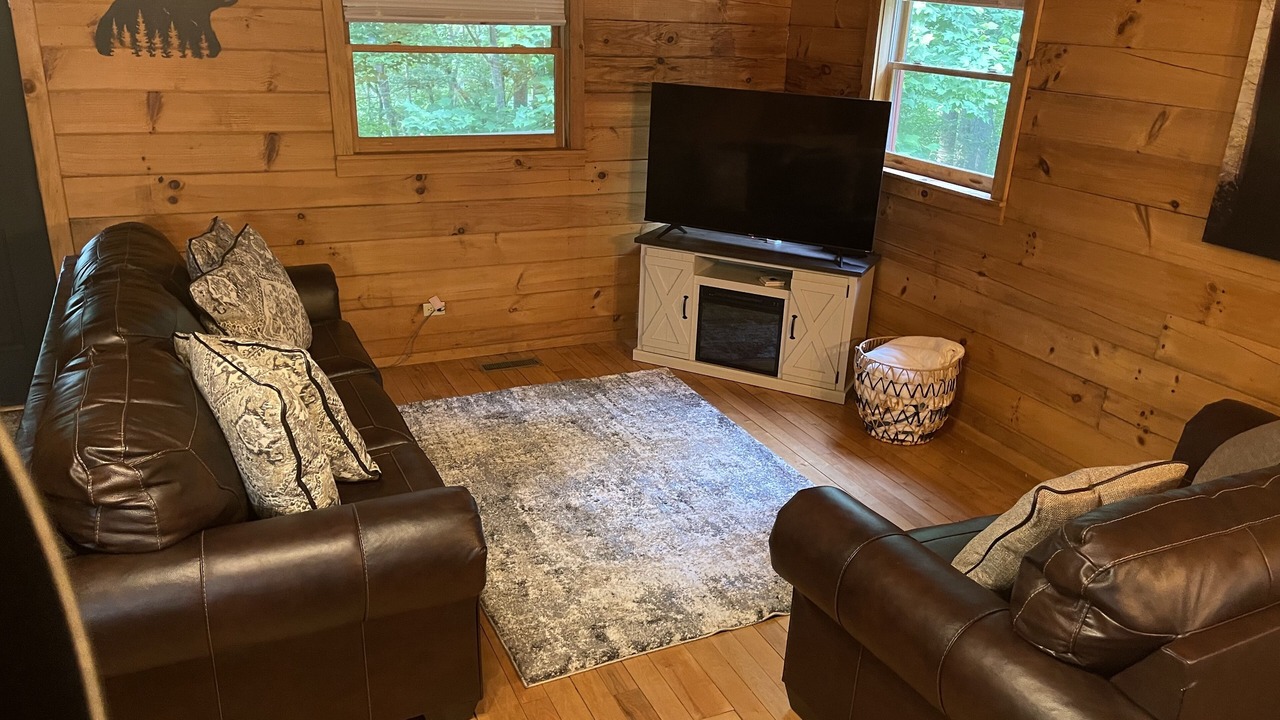 Photo of Livingroom in Sugar Grove