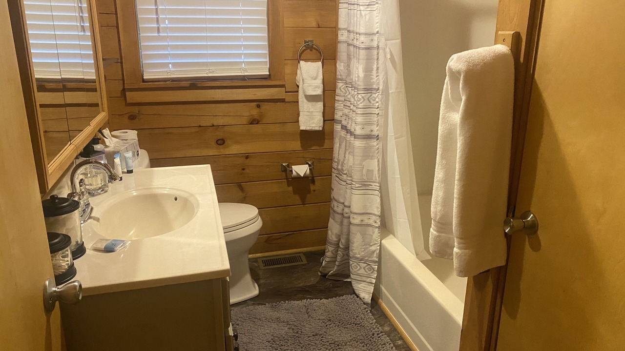 Photo of Bathroom in Sugar Grove