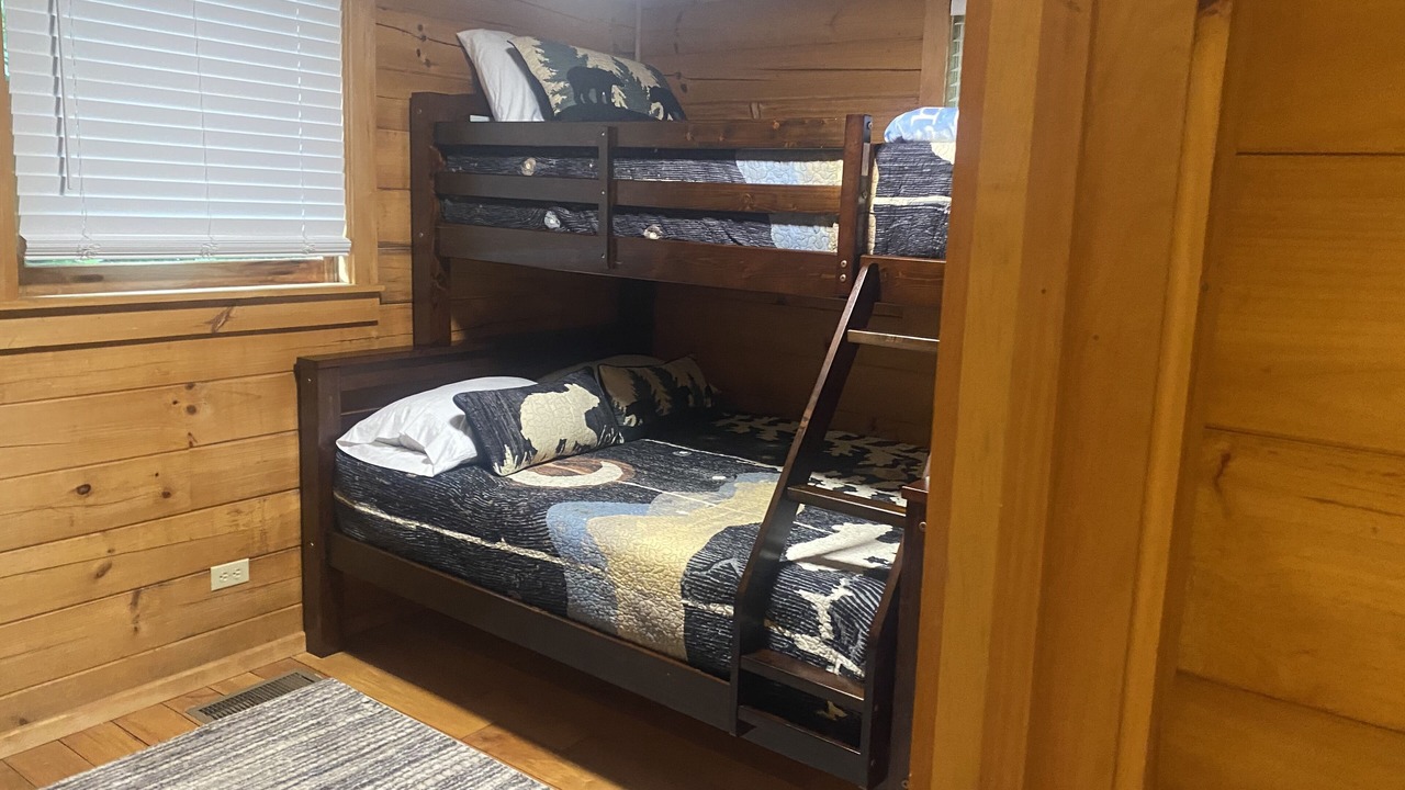 Photo of Bedroom in Sugar Grove