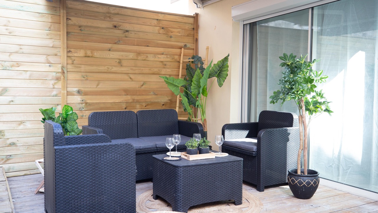 Photo of Patio Balcony in Saint-Pierre - Rene II - Bonsecours
