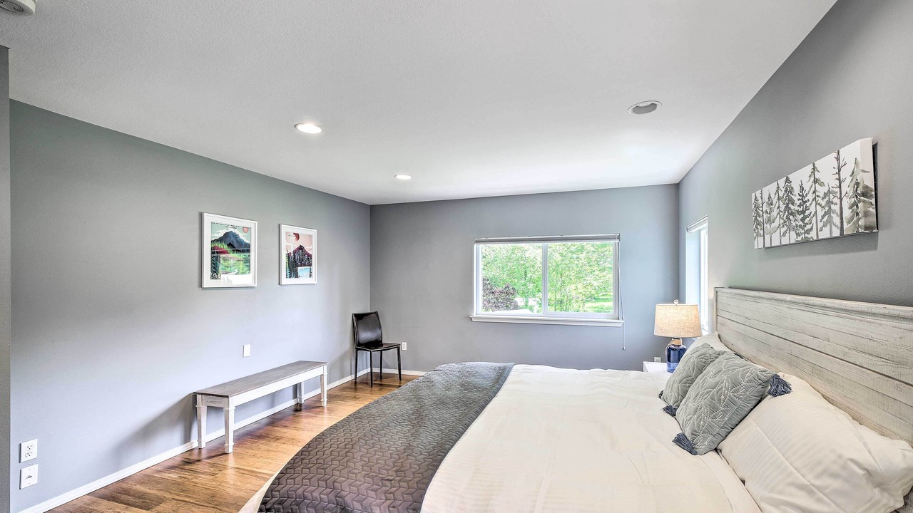 Photo of Bedroom in North Bend