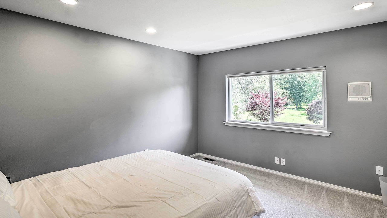 Photo of Bedroom in North Bend