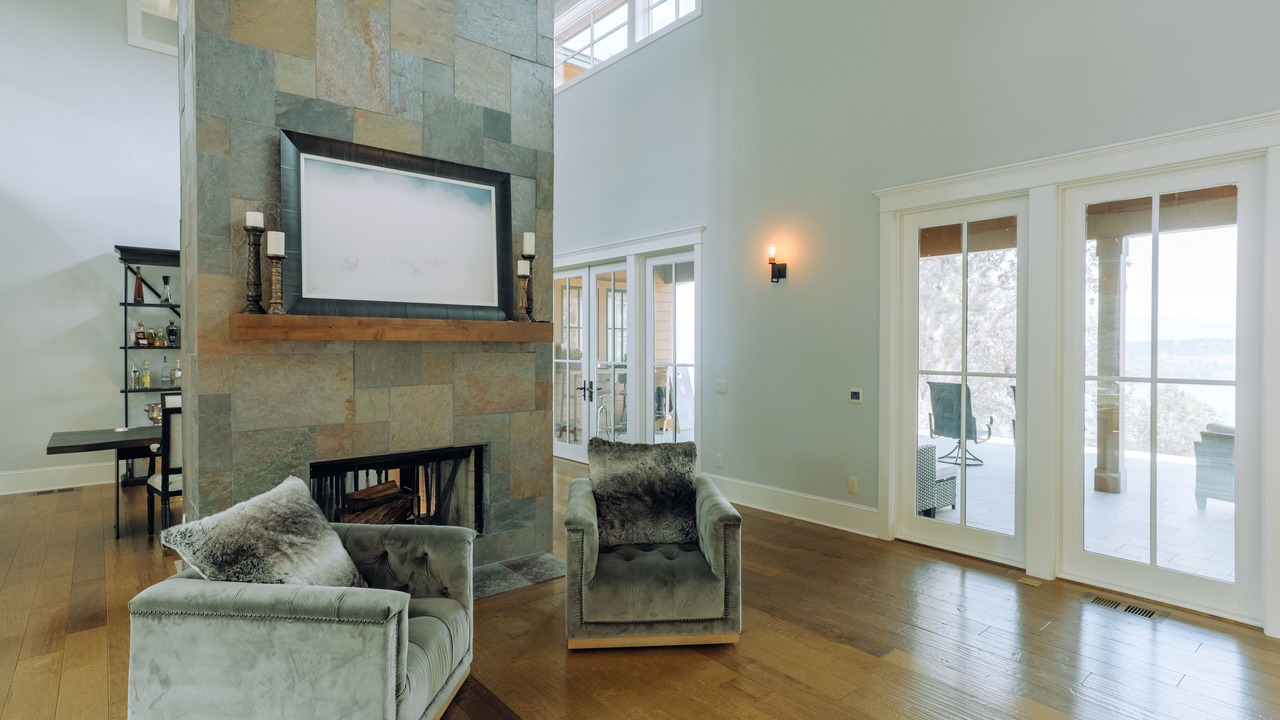 Photo of Livingroom in Klamath Falls