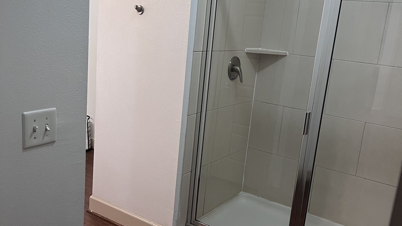 Photo of Bathroom in Woodlake - Briar Meadow