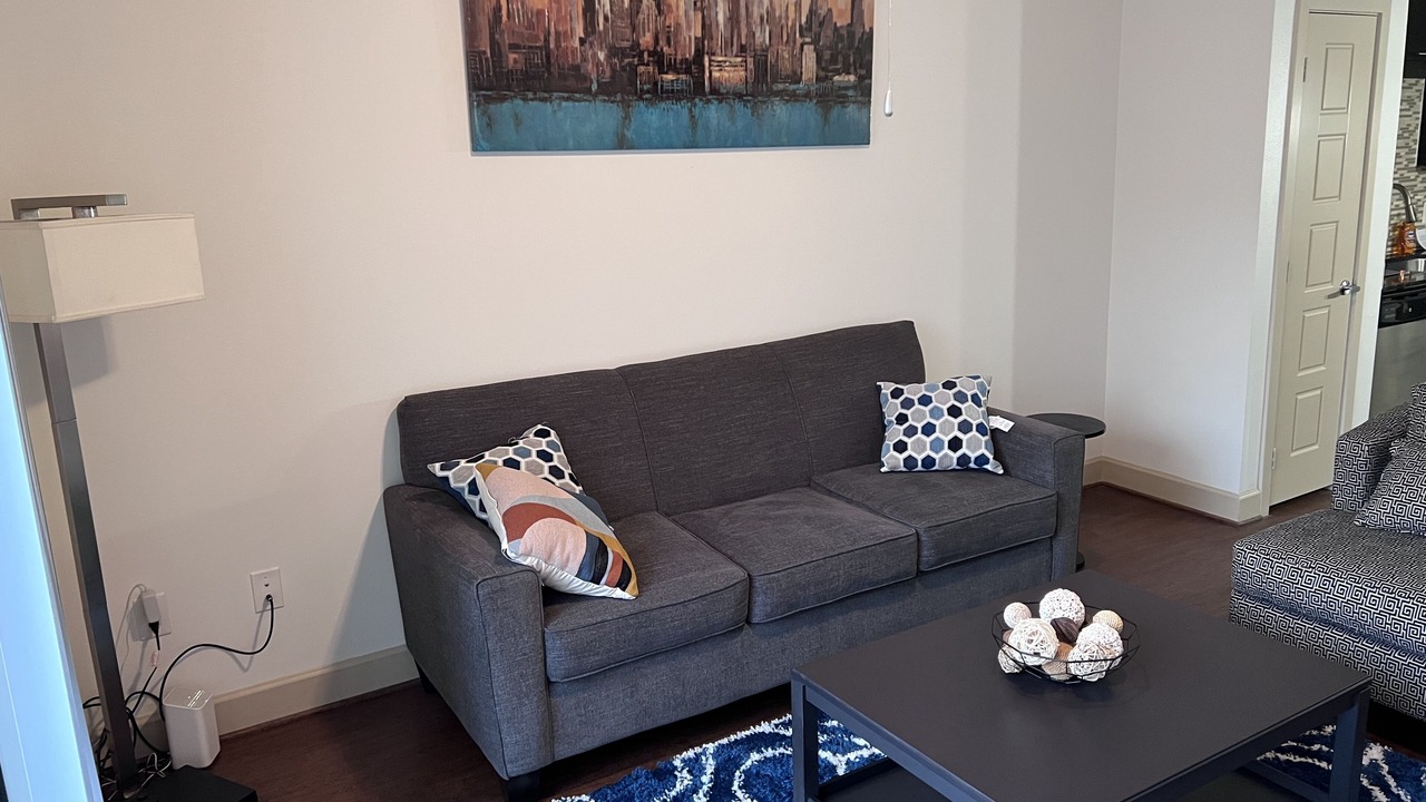 Photo of Livingroom in Woodlake - Briar Meadow