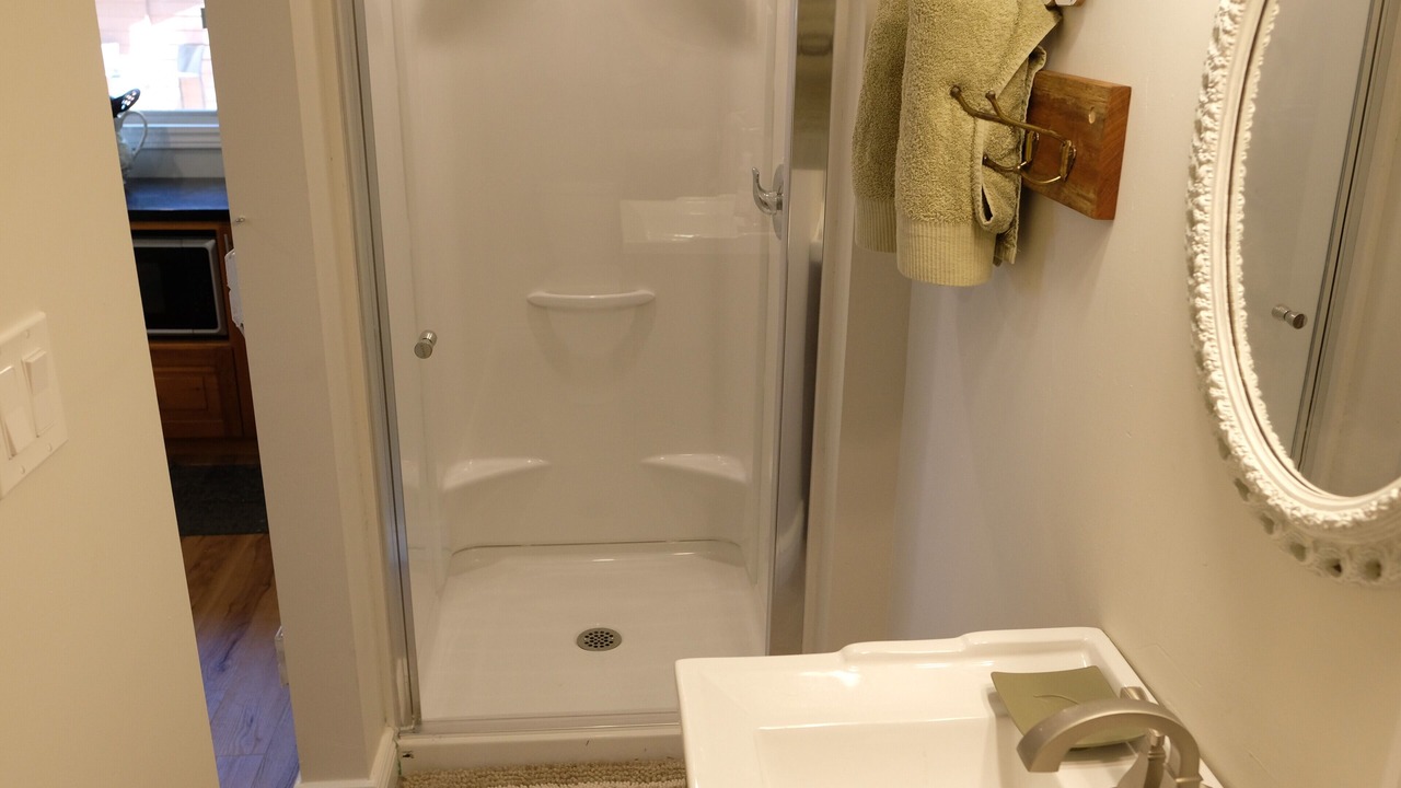 Photo of Bathroom in Rama